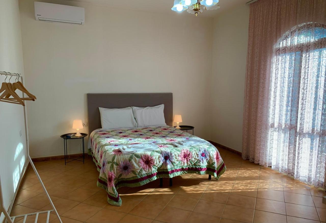 Guesthouse Villa Rosa Berat Bagian luar foto