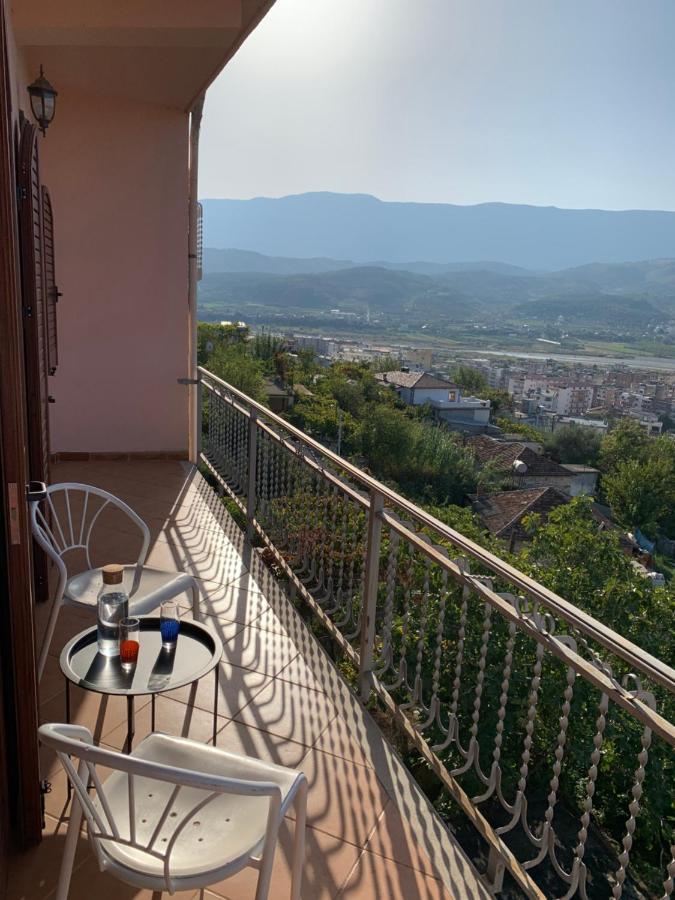 Guesthouse Villa Rosa Berat Bagian luar foto